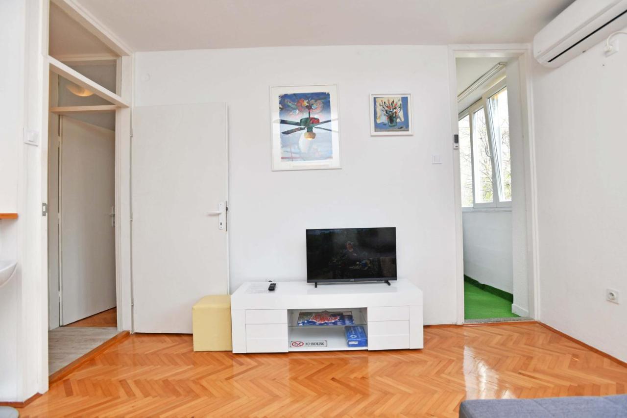 Demass Apartment - Cozy, Free Parking And Wifi Дубровник Экстерьер фото